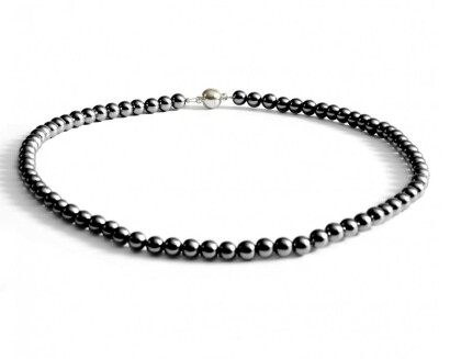 Magnethalsband av Svarta Hematitpärlor