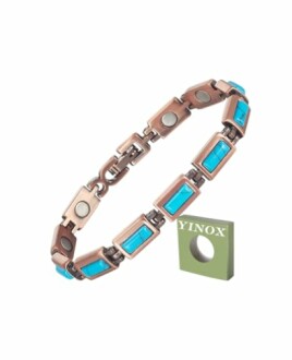 Koppararmband med turkosa inslag.